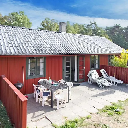 Loke - 300m From The Sea By Interhome *